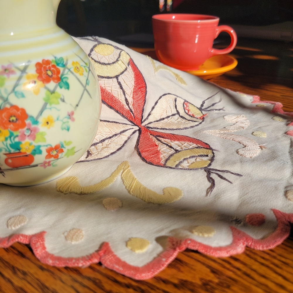 Vintage Handmade Doily ~ Embroidery ~ Farmhouse ~ Cottage ~ Pretty!